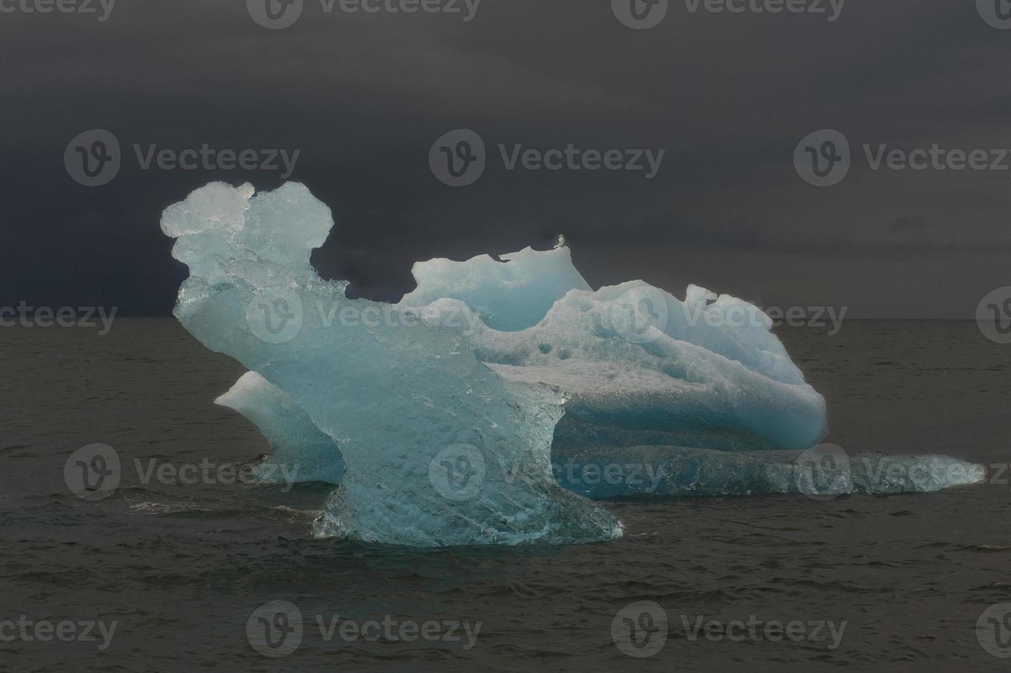 großer eisberg, frederick sound, alaska foto