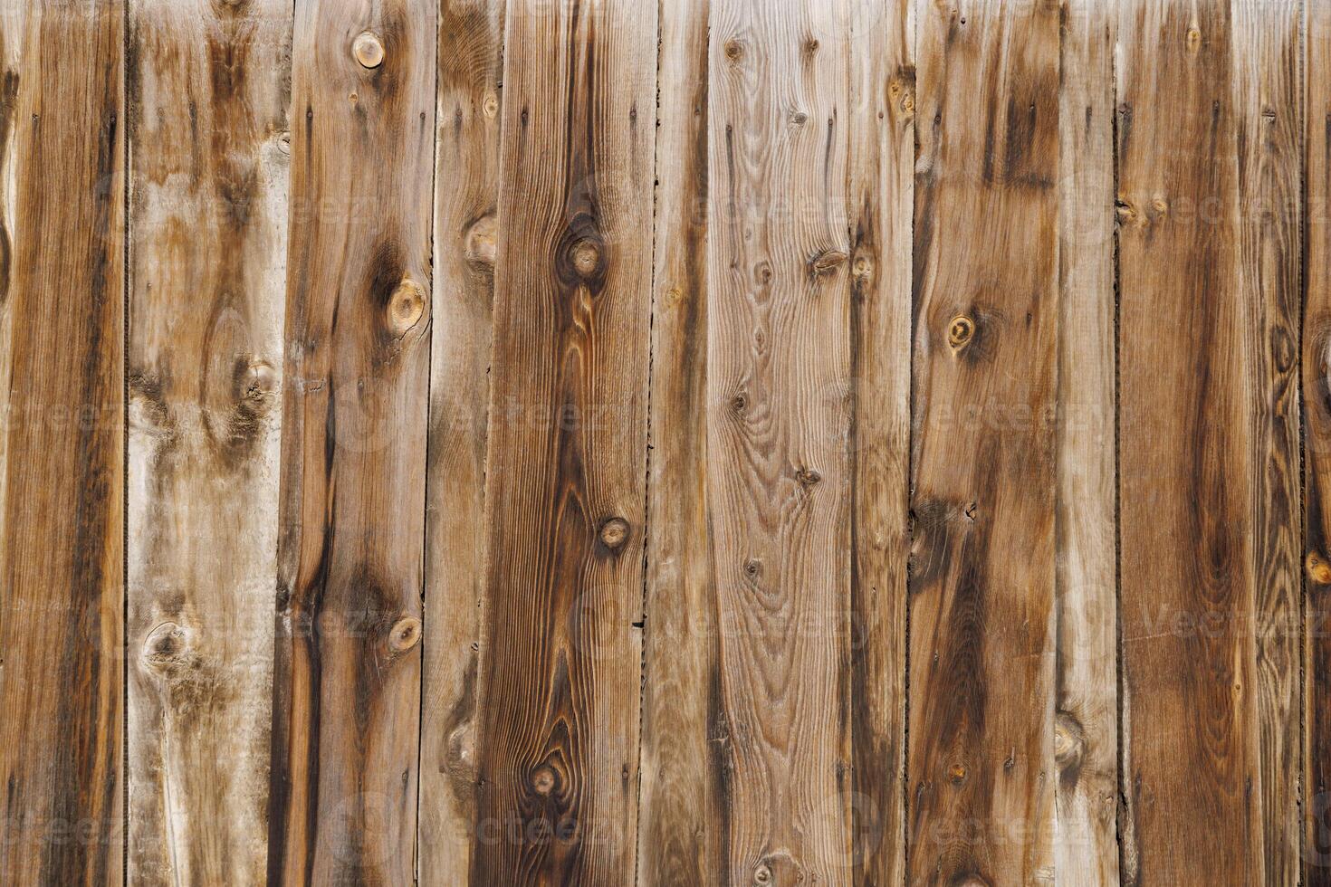 alte trockene verwitterte bräunlich-graue Holzbohlen-Brettoberfläche - Vollbildhintergrund und Textur foto