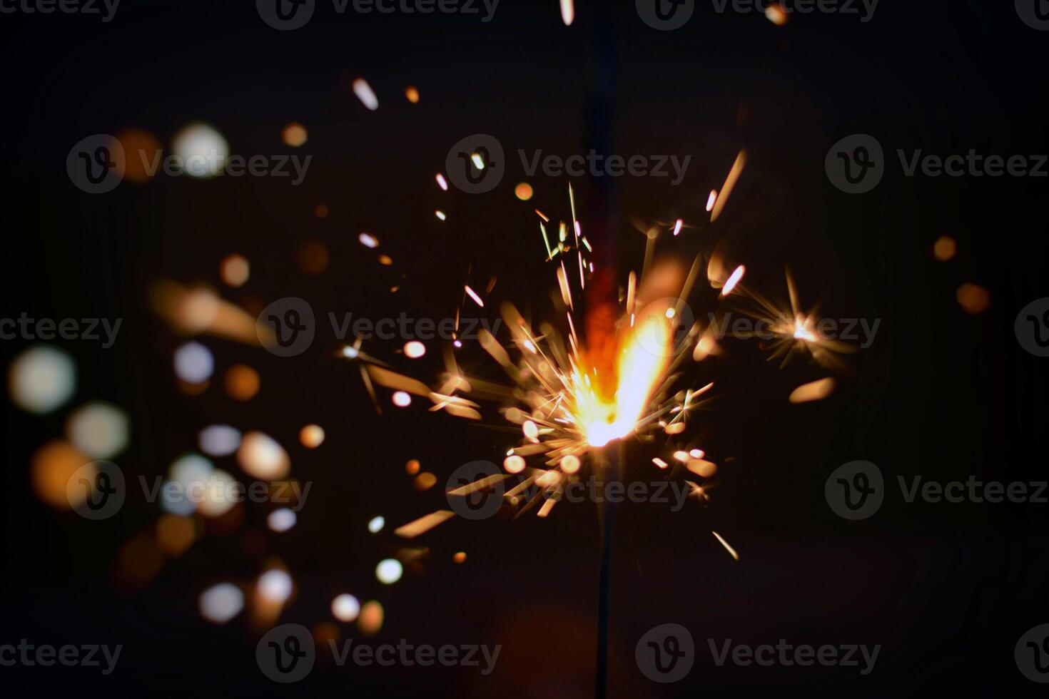 Feuerwerk Hintergrund. Neu Jahr, Weihnachten von Geburtstag Feier. festlich Stimmung foto