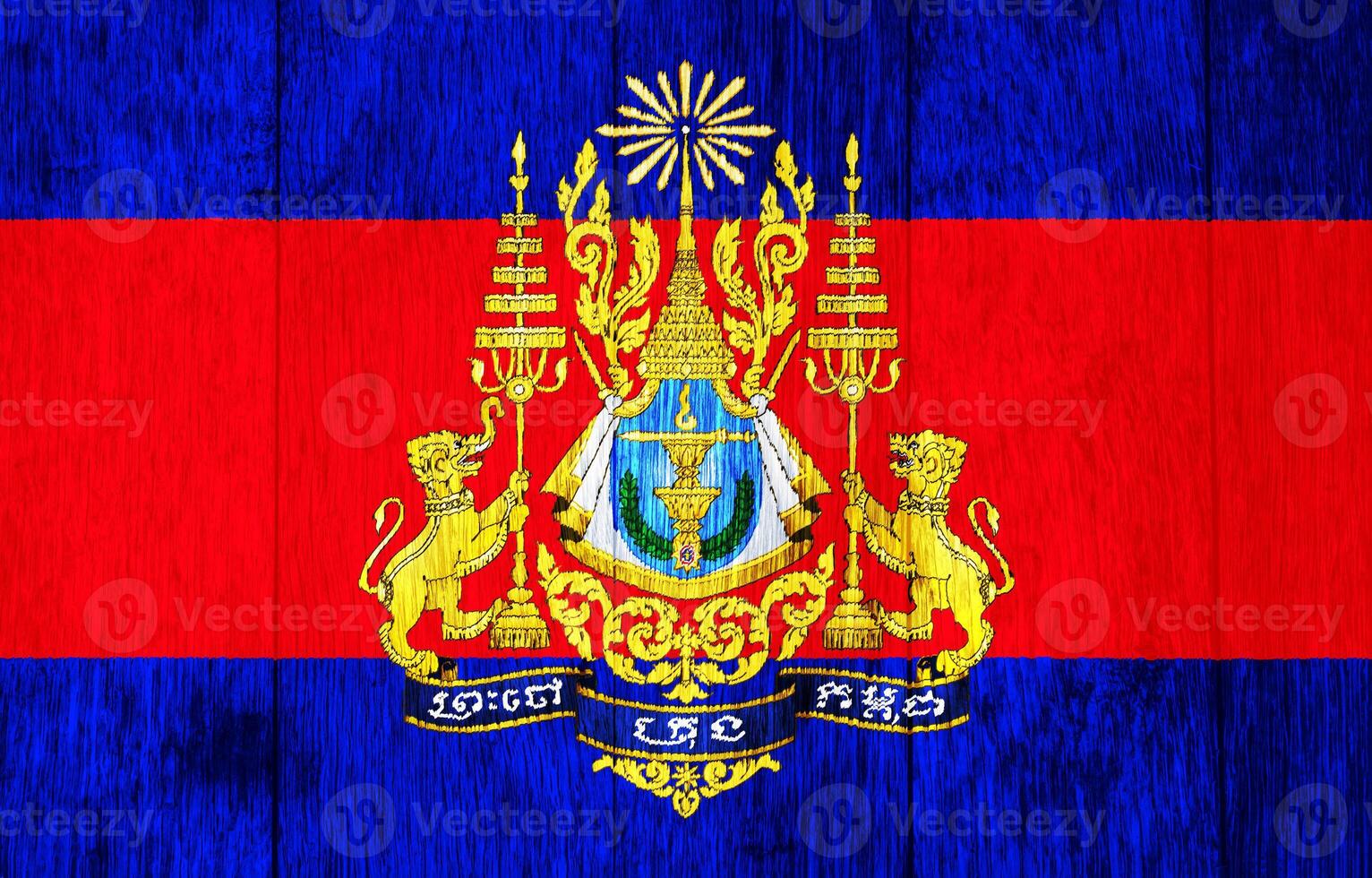 Flagge und Mantel von Waffen von Königreich von Kambodscha auf ein texturiert Hintergrund. Konzept Collage. foto