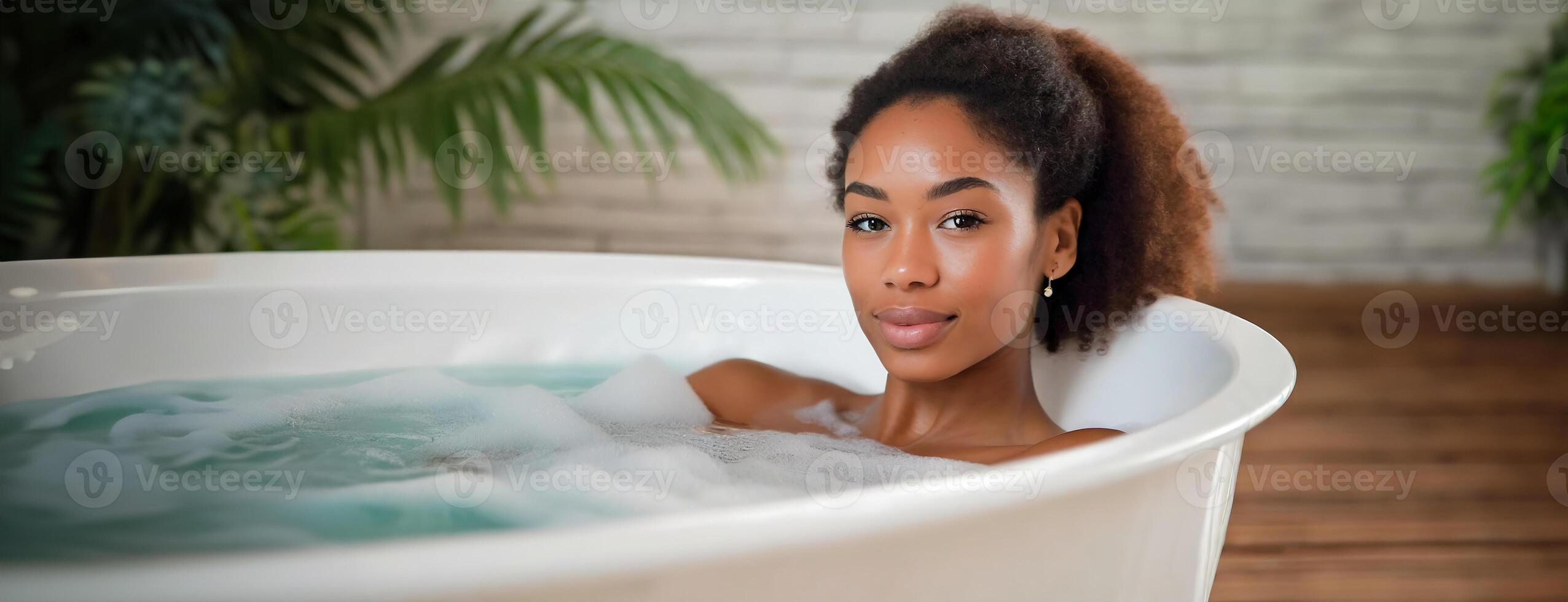 ai generiert ein heiter jung Frau genießen ein luxuriös Blase Bad beim heim. afrikanisch amerikanisch weiblich mit ein Inhalt lächeln, untergetaucht im ein schaumig Wanne im ein hell Zimmer. ein friedlich Rückzug, Selbstpflege und foto