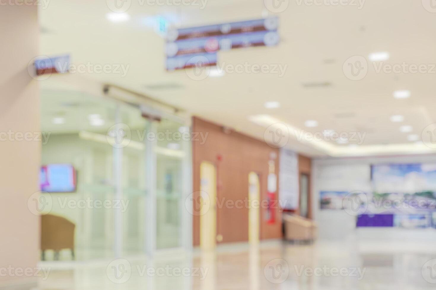 abstrakter unscharfer medizinischer innenraumhintergrund der krankenhausklinik foto