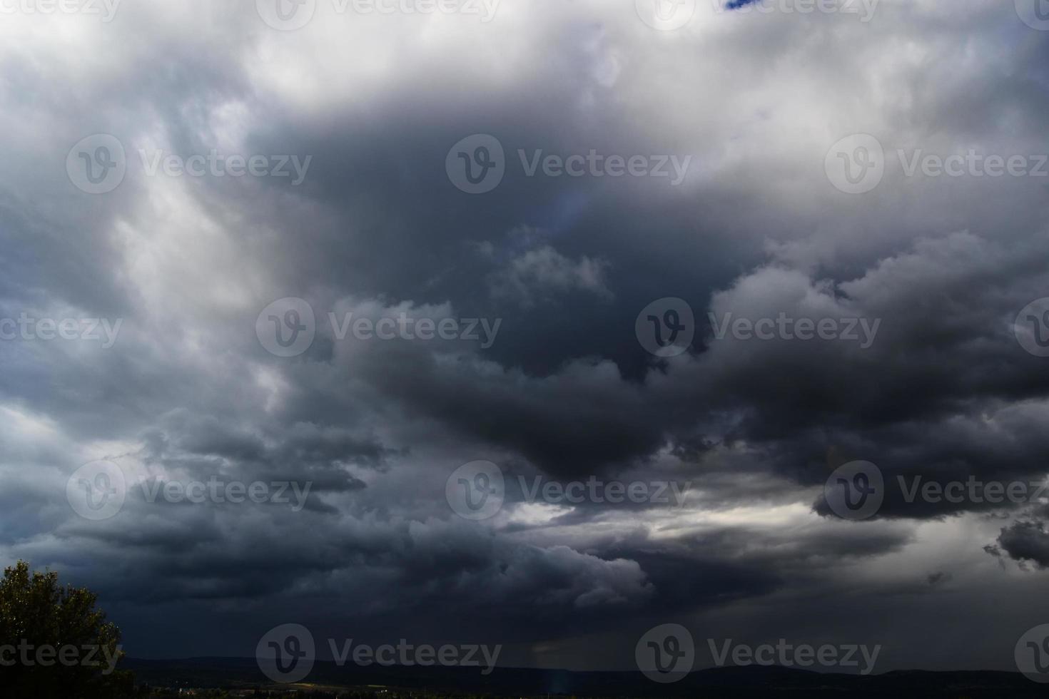 dramatischer Himmel vor dem Hurrikan foto