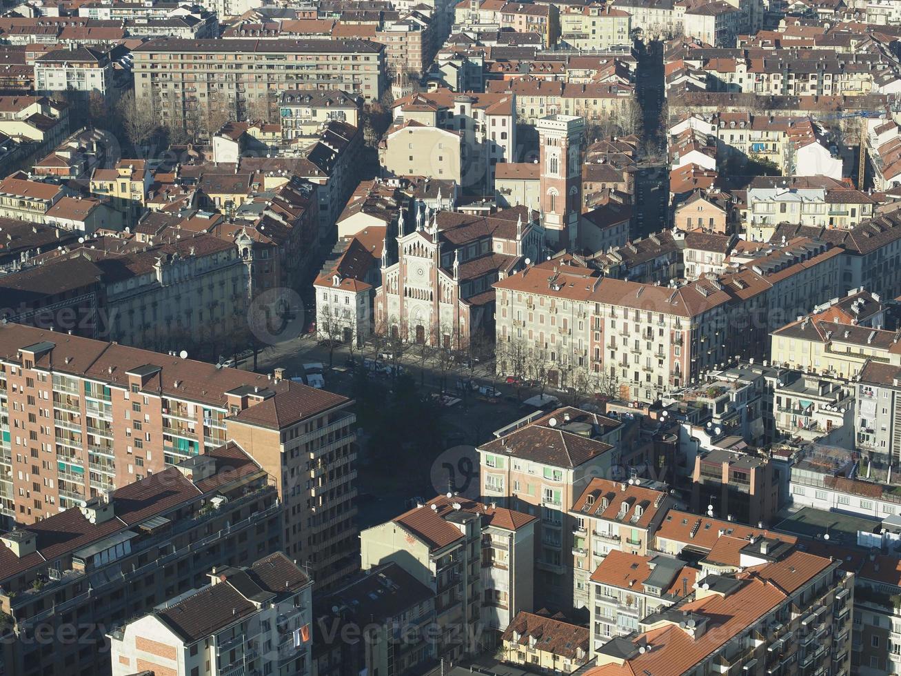 Luftaufnahme von Turin mit Gesu Nazareno Jesus von Nazareth Kirche foto