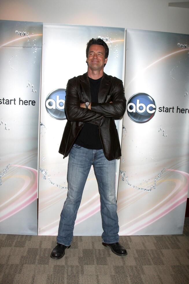 David James elliott beim das Disney ABC Fernsehen Gruppe Sommer- Drücken Sie Junket beim das ABC Büros im Burbank, ca. auf kann 29, 2009 2009 foto