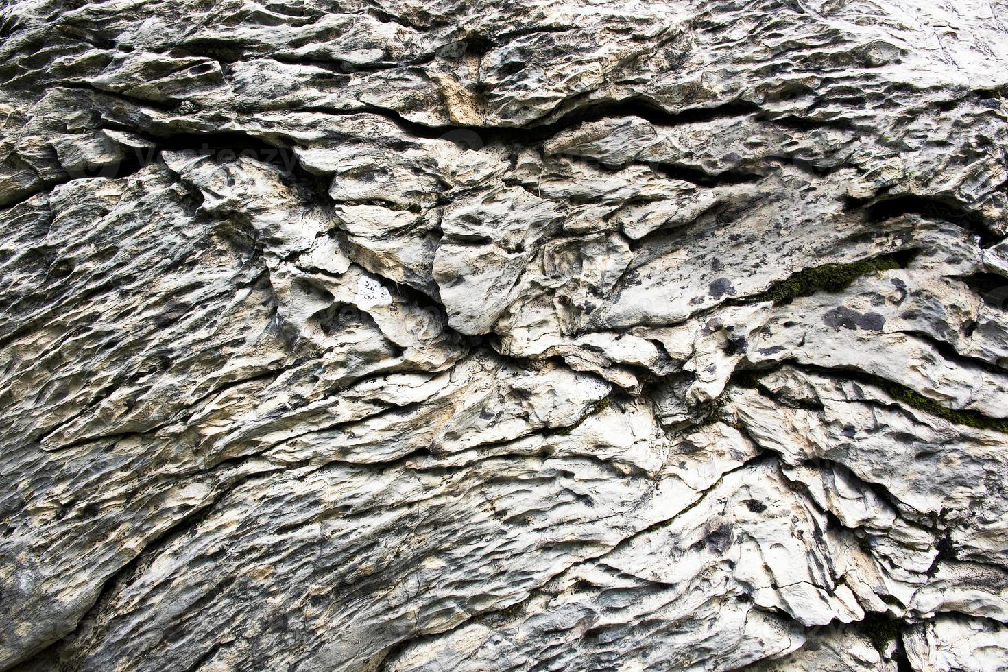 Detail der zerknitterten Kalksteinstruktur foto