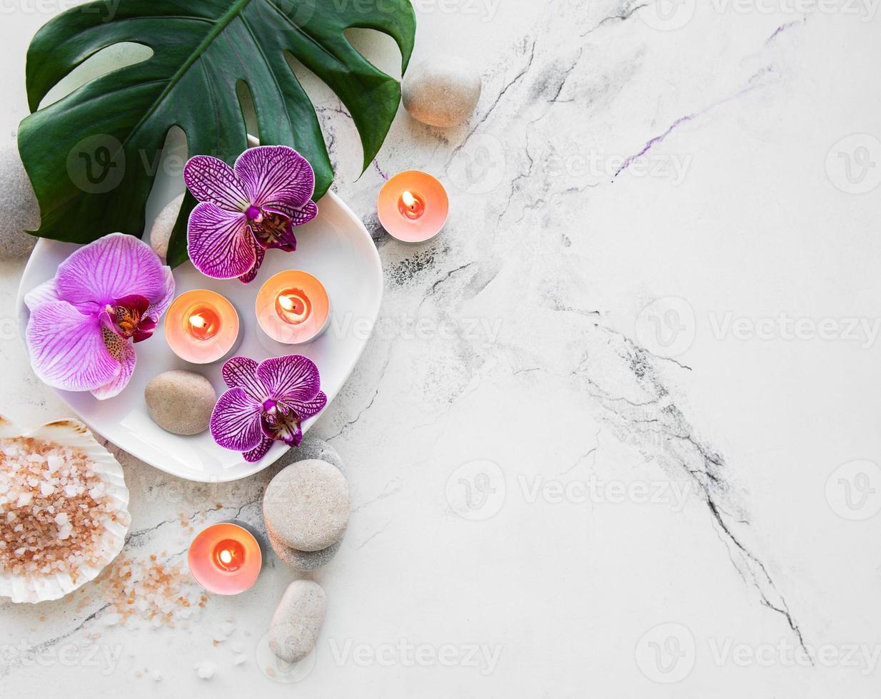 Wellnessprodukte mit Orchideen foto