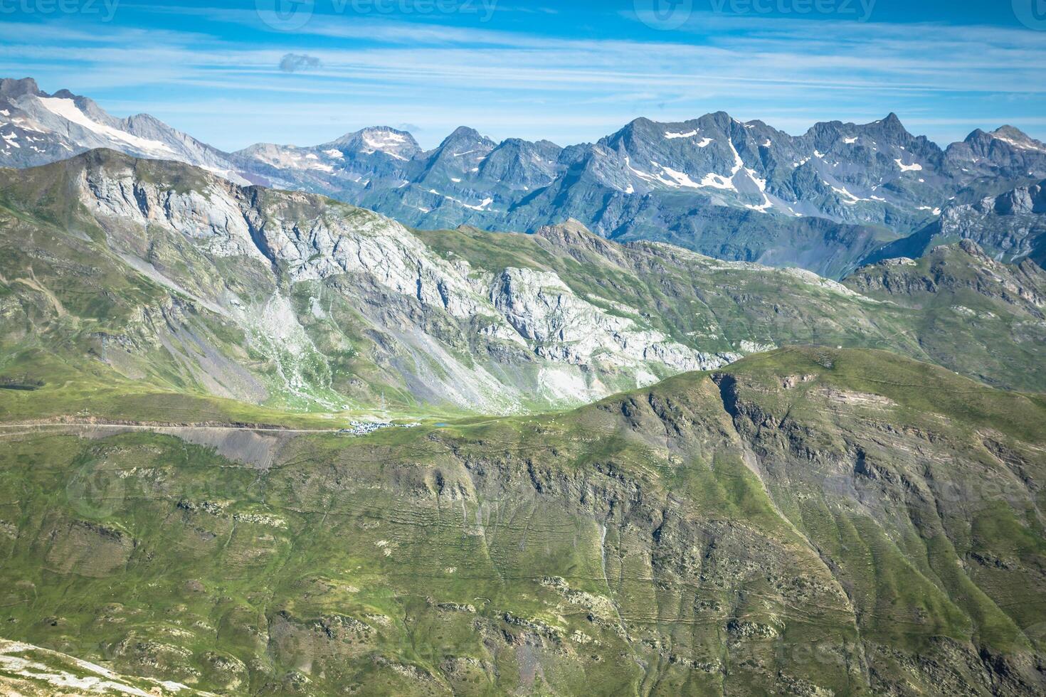 Kreis de Gavarnie, mit das Gavarnie Stürze Aussicht von das bestehen von Sarradetten, Französisch Pyrenäen foto