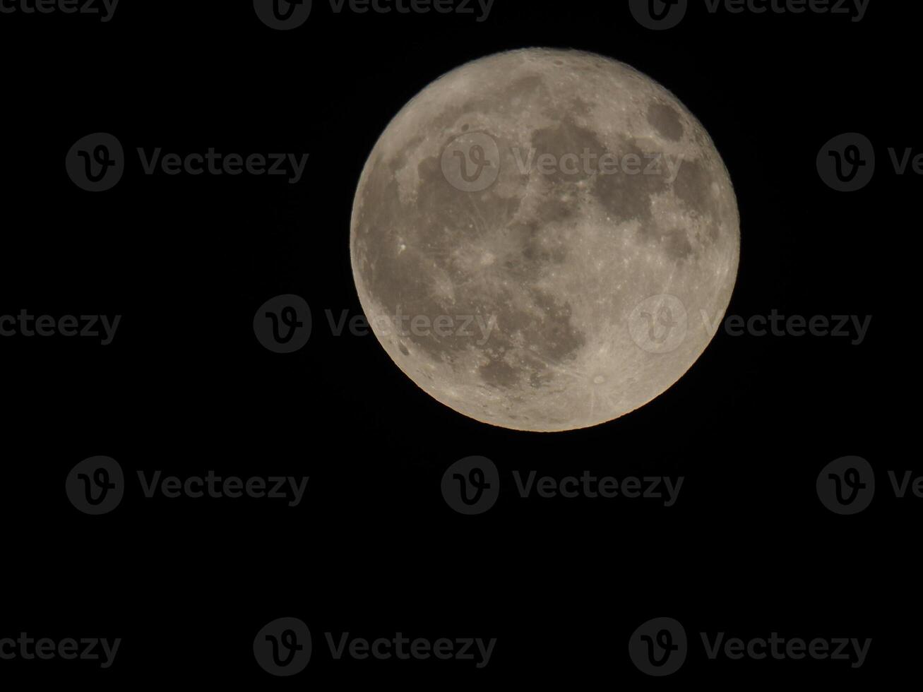 Vollmond mit Teleskop gesehen foto