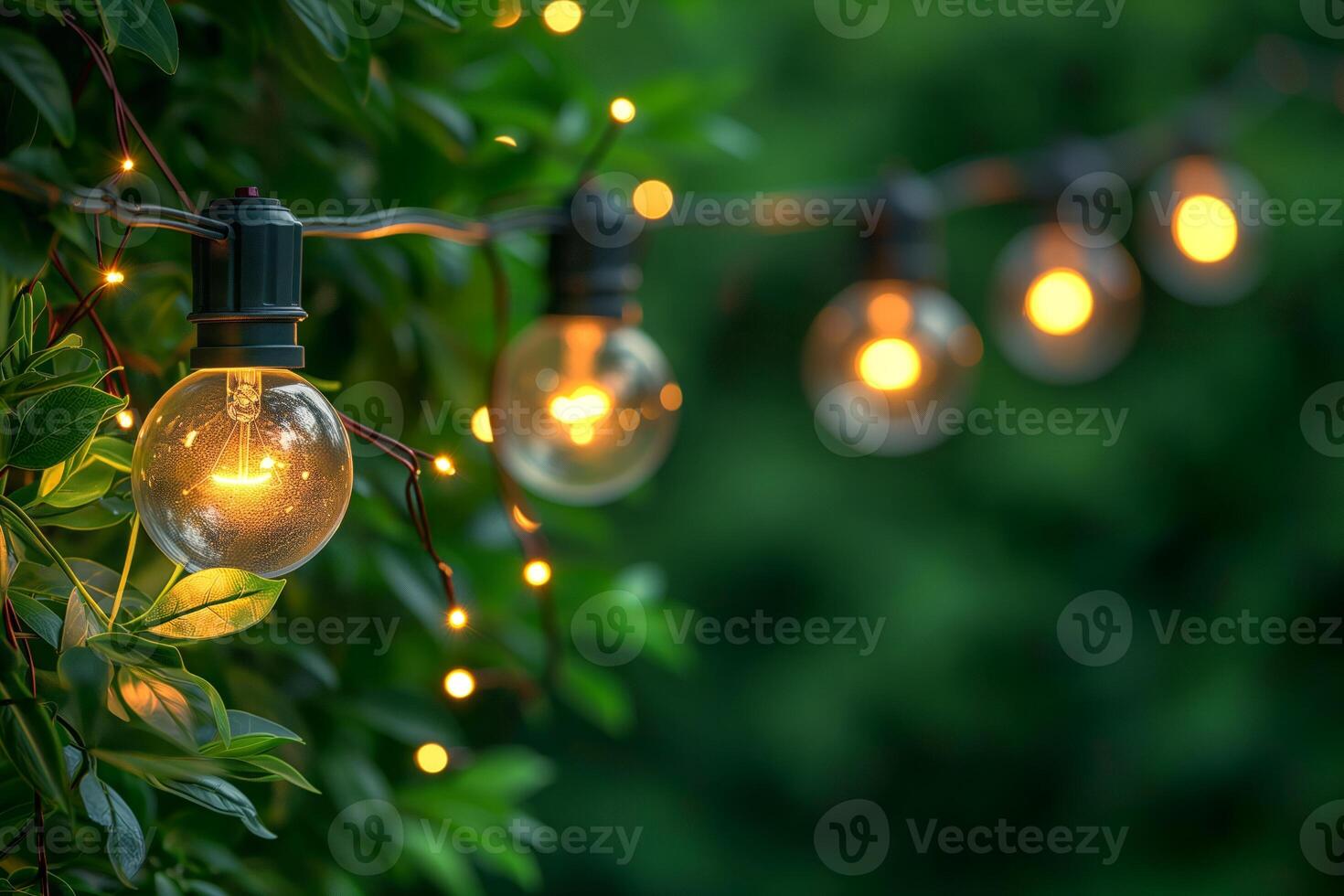 ai generiert Zeichenfolge von Licht Glühbirnen hängend von Baum foto