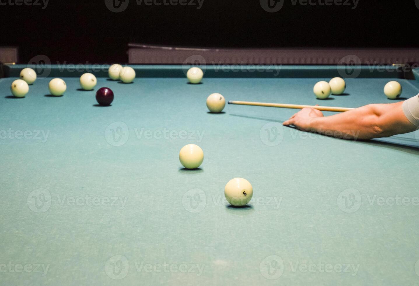 Billard, Billard- Tisch. Targeting das Stichwort im das Ball zum imp foto