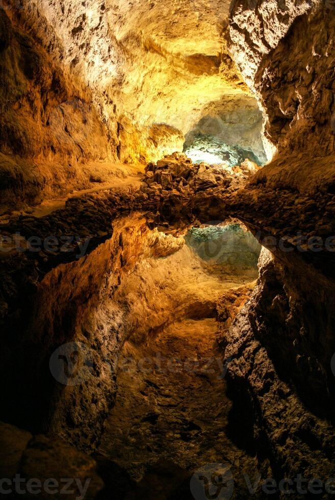 Cueva de los verdes, Grün Höhle im Lanzarote. Kanarienvogel Inseln. foto