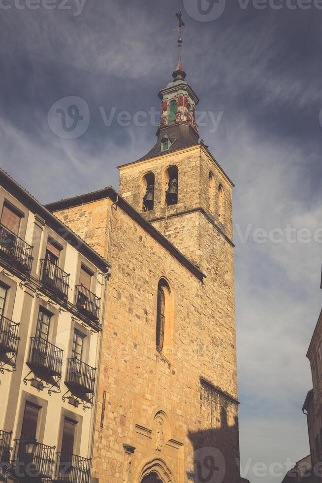 das Kirche von san Martin im Segovia, Spanien, war gebaut im das 12 .. Jahrhundert im romanisch Stil. foto