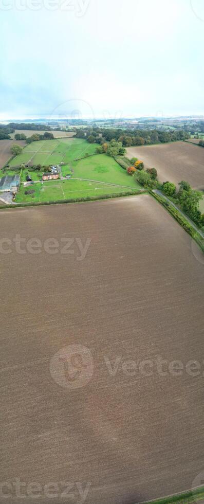 Antenne Panorama- Aussicht von schön Landschaft Landschaft von Bedfordshire, England. vereinigt Königreich. foto