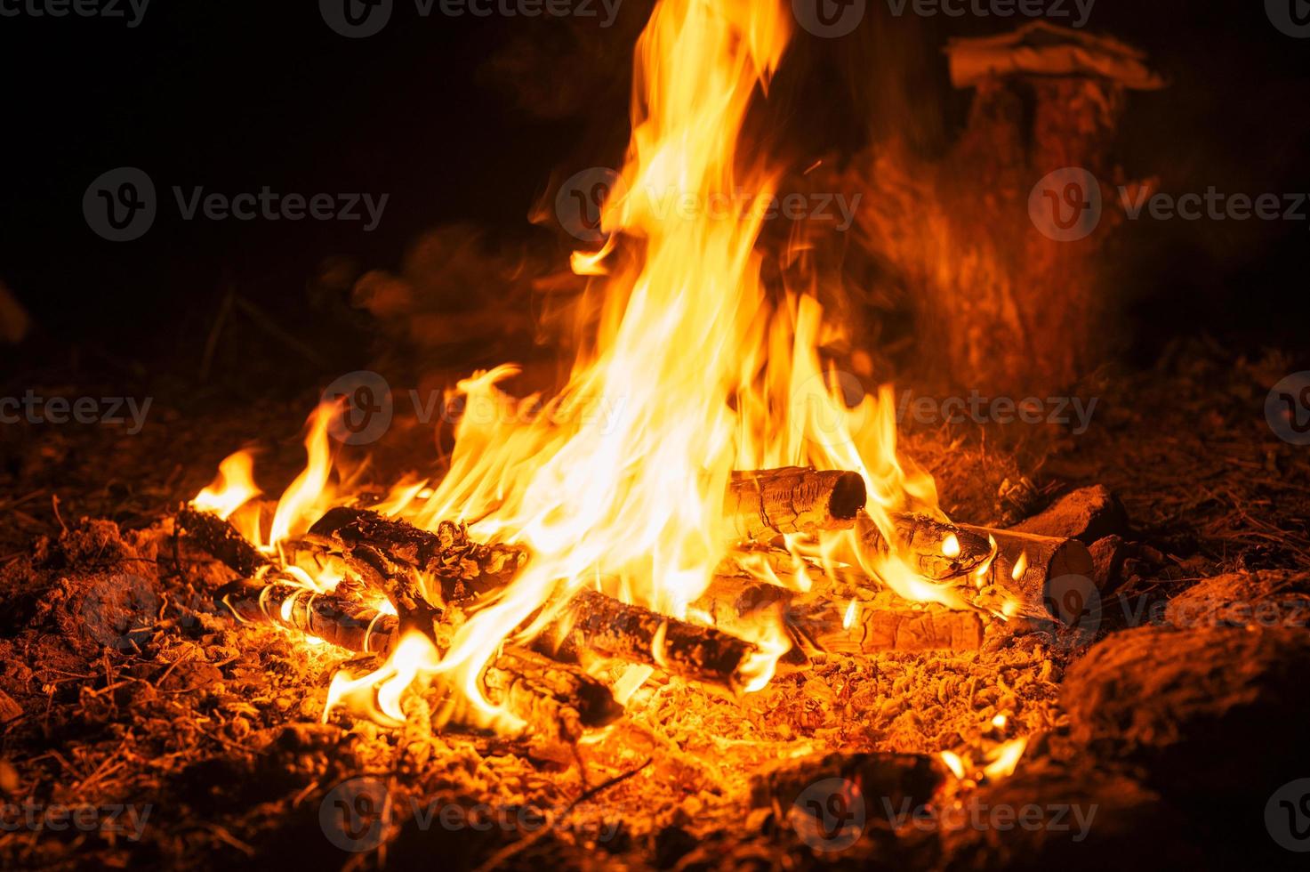 Lagerfeuer Feuer Flamme foto