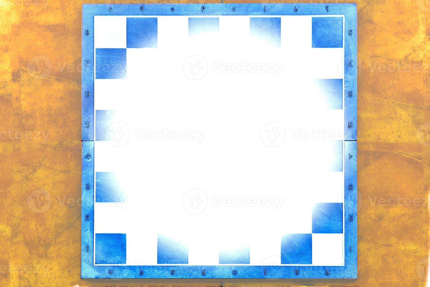 Blau Schachbrett mit Weiß Rahmen auf ein Gelb Ocker Hintergrund, Raum zum Text foto
