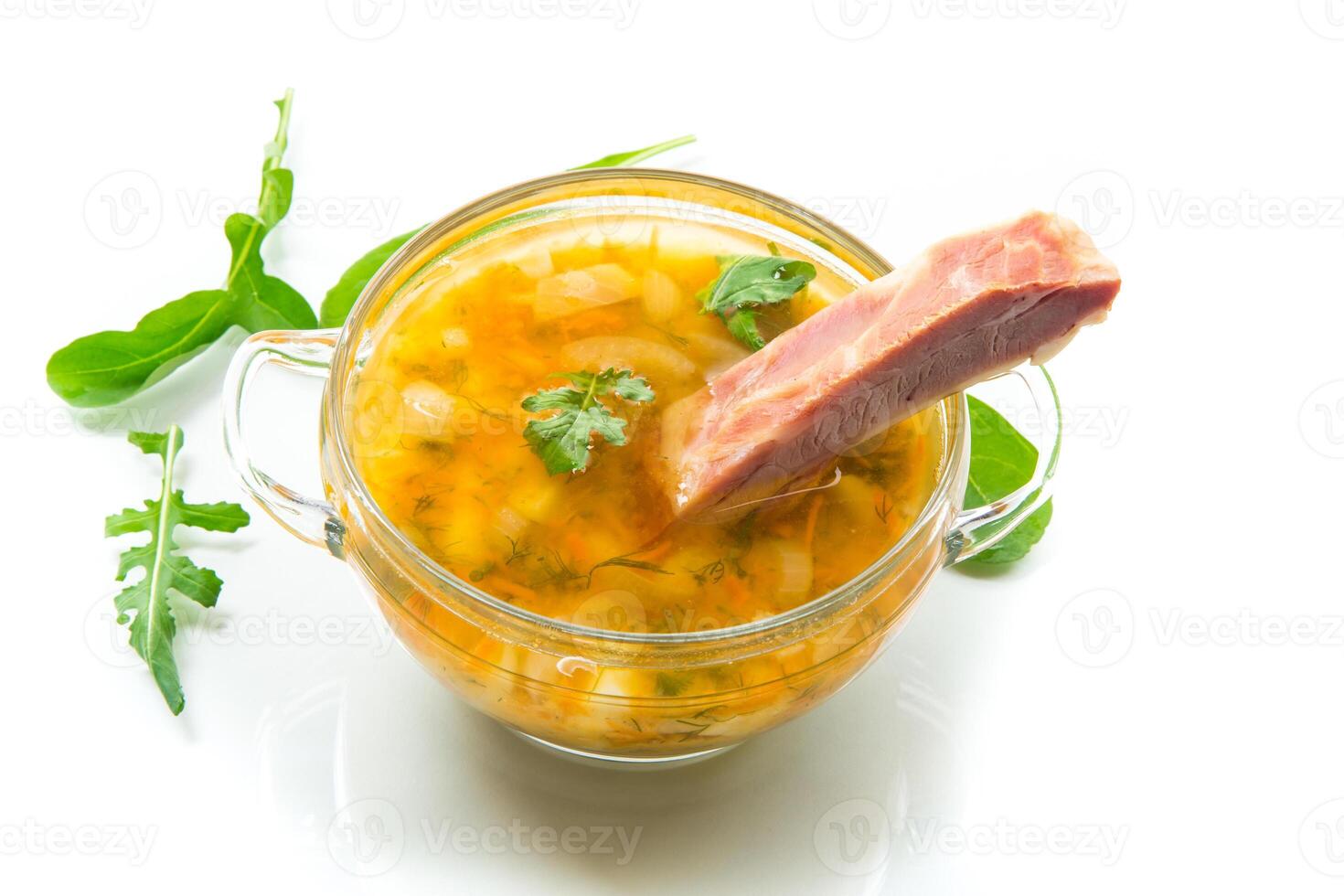 gekocht geräuchert Erbse Suppe mit Rippen im ein Teller foto