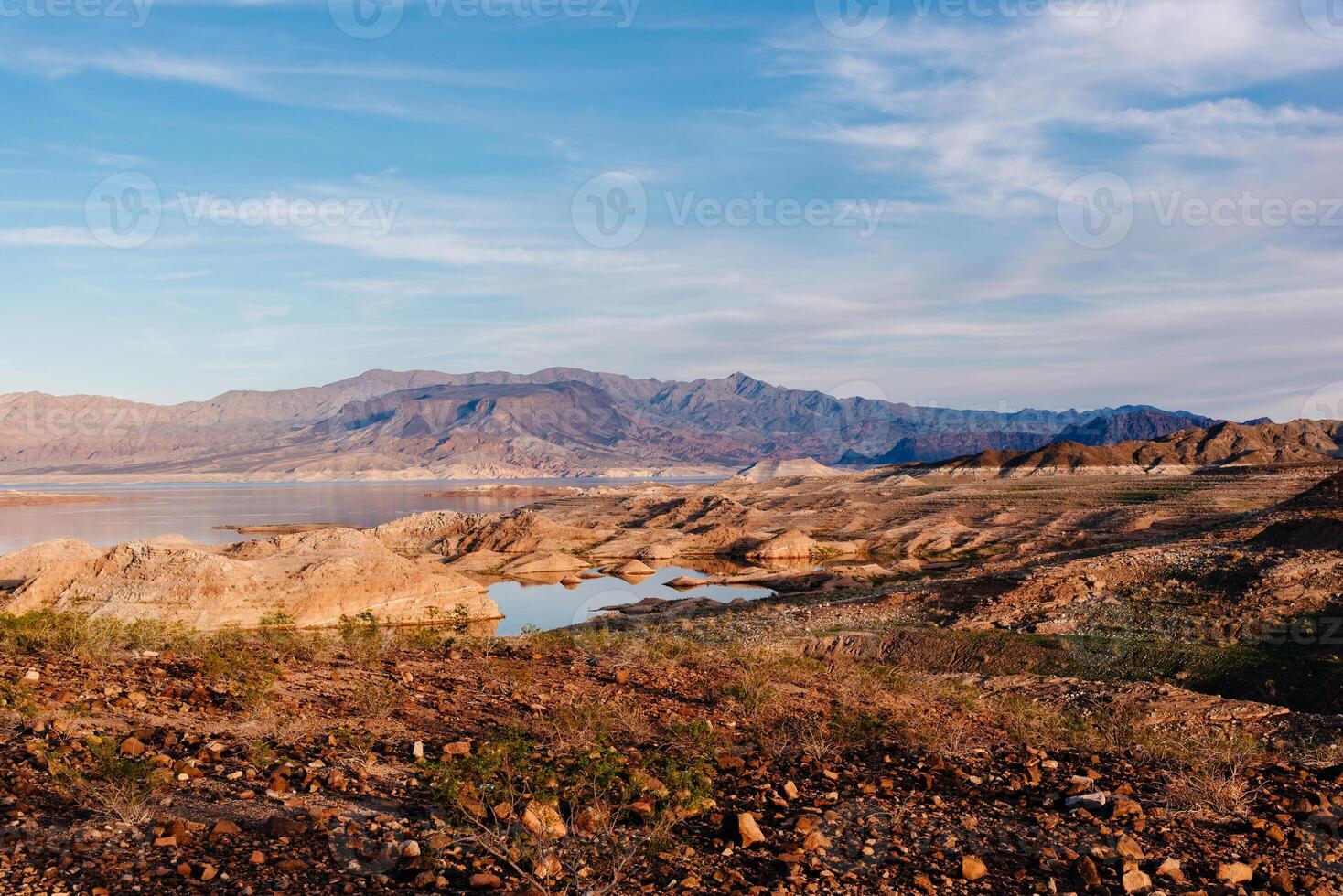 See im das vally zwischen das Berge im Arizona foto