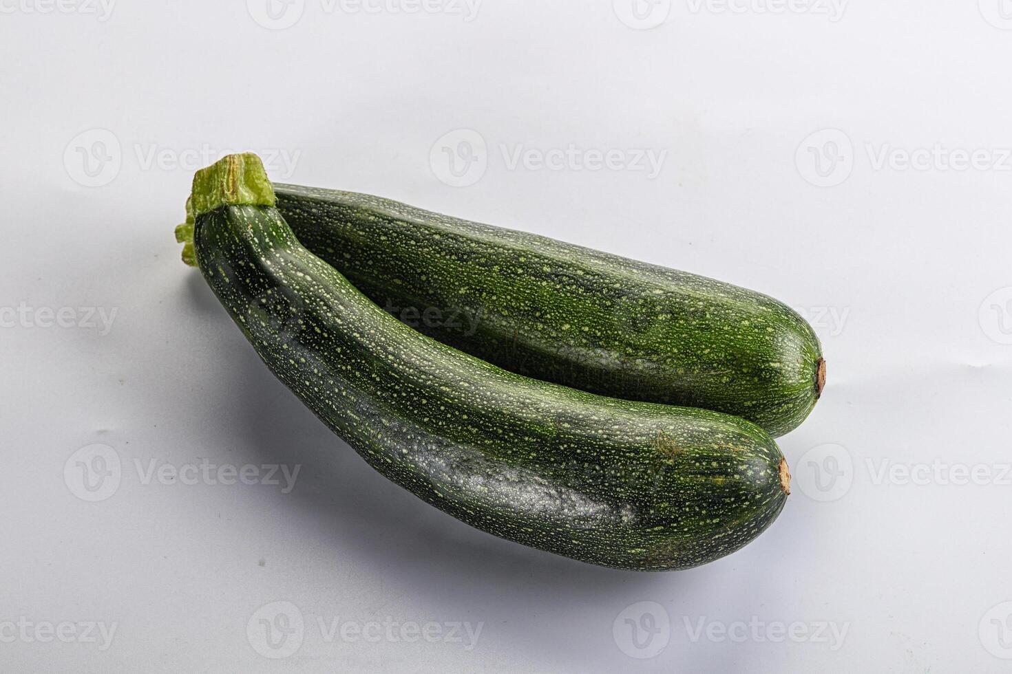 roh jung klein Grün Zucchini foto