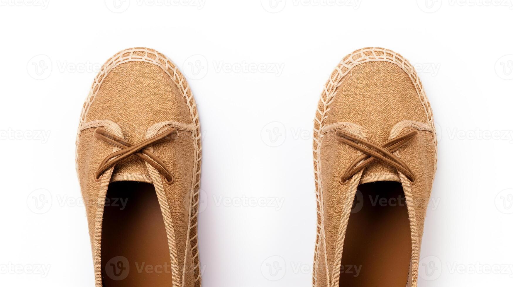 ai generiert braun Espadrilles Schuhe isoliert auf Weiß Hintergrund mit Kopieren Raum zum Werbung. generativ ai foto