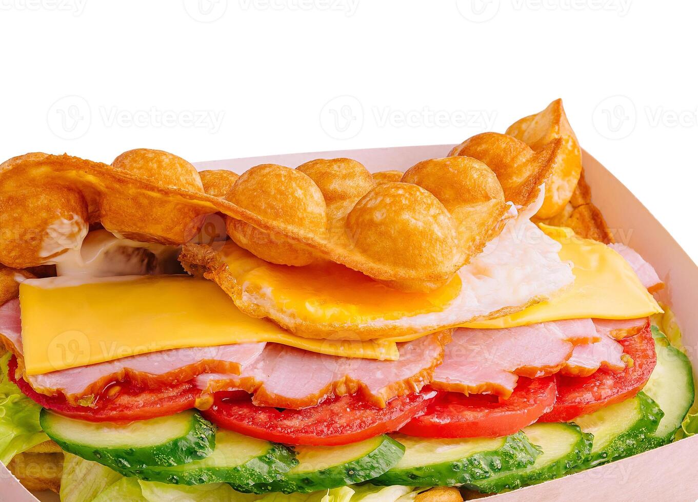Belgier Waffel Sandwich mit Gemüse und Käse foto