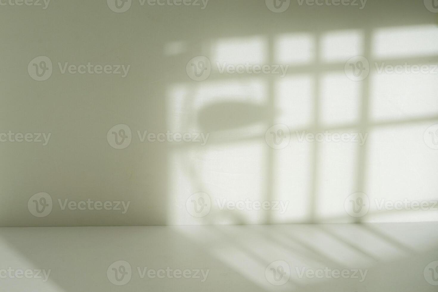 leeren Zimmer mit Fenster Schatten foto