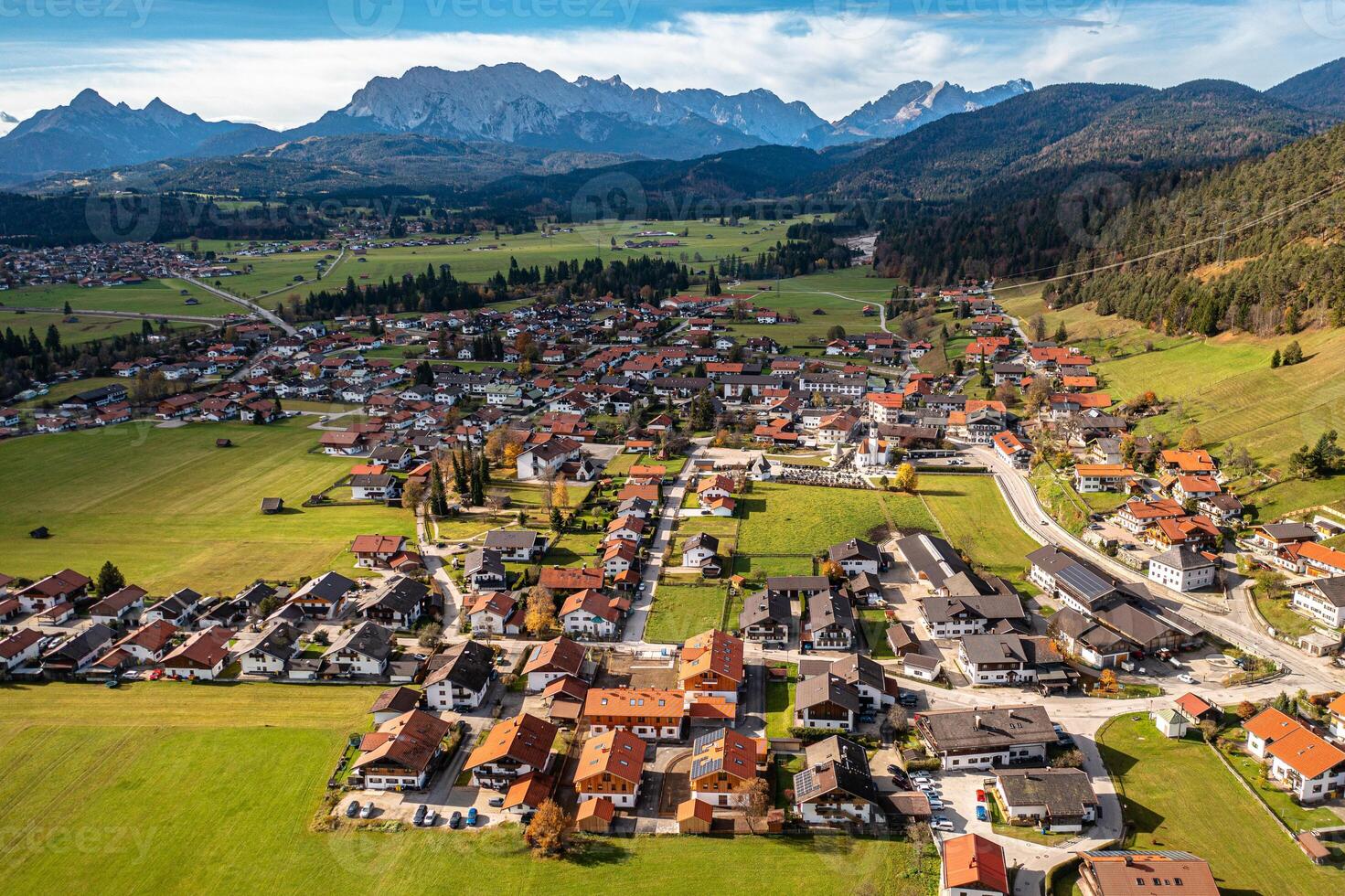 Wallgau bayerisch Alpen. Karwendel Berge. Urlaub Resort foto