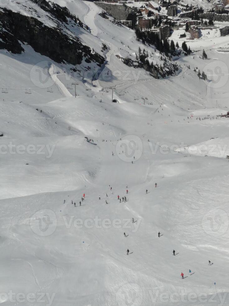 hoch alpin Ski Bereich im das Französisch Alpen foto