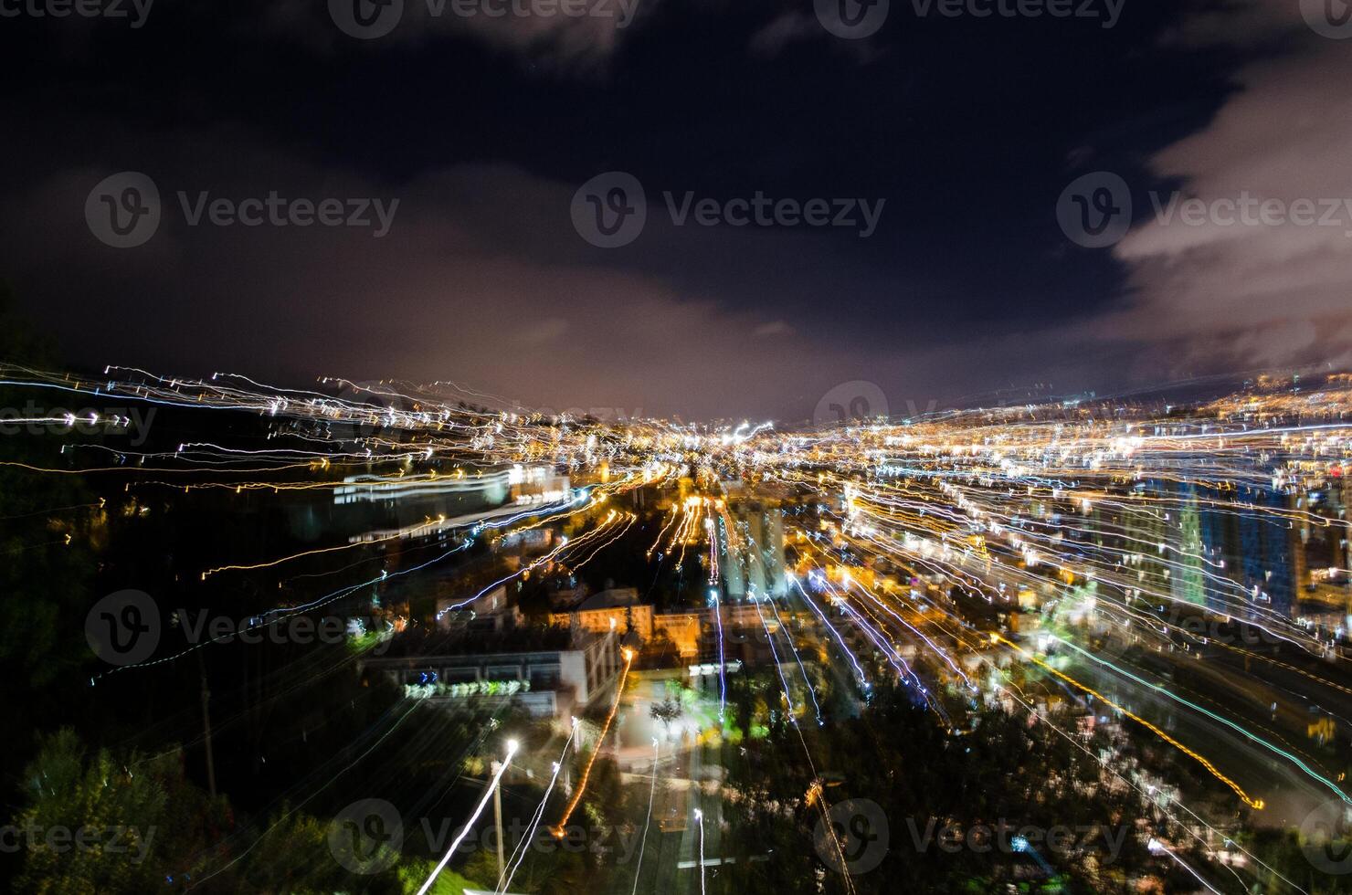 Landschaft Schuss von Stadtbild mit ein schlagen Zoomen foto