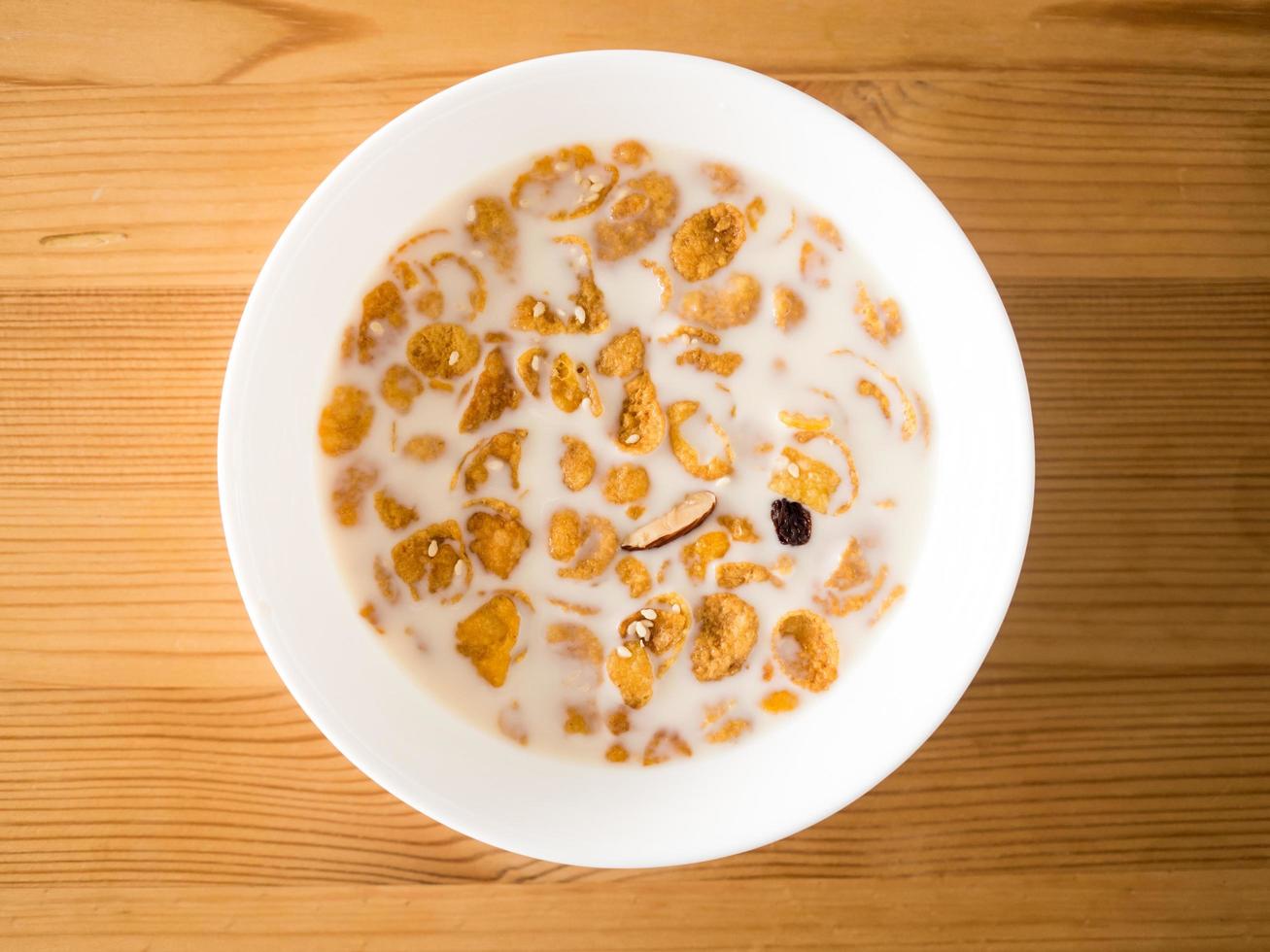 einfaches Frühstücksflocken am Morgen. foto