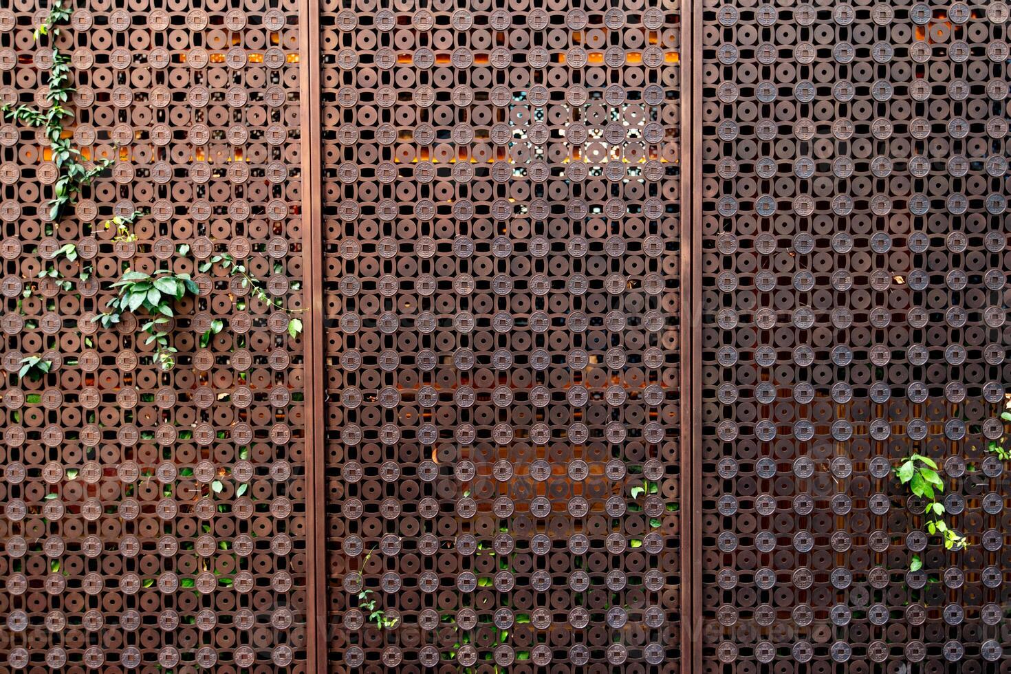 Chainese Mauer Stil. Bronze- Kunst Muster im das Galerie. foto