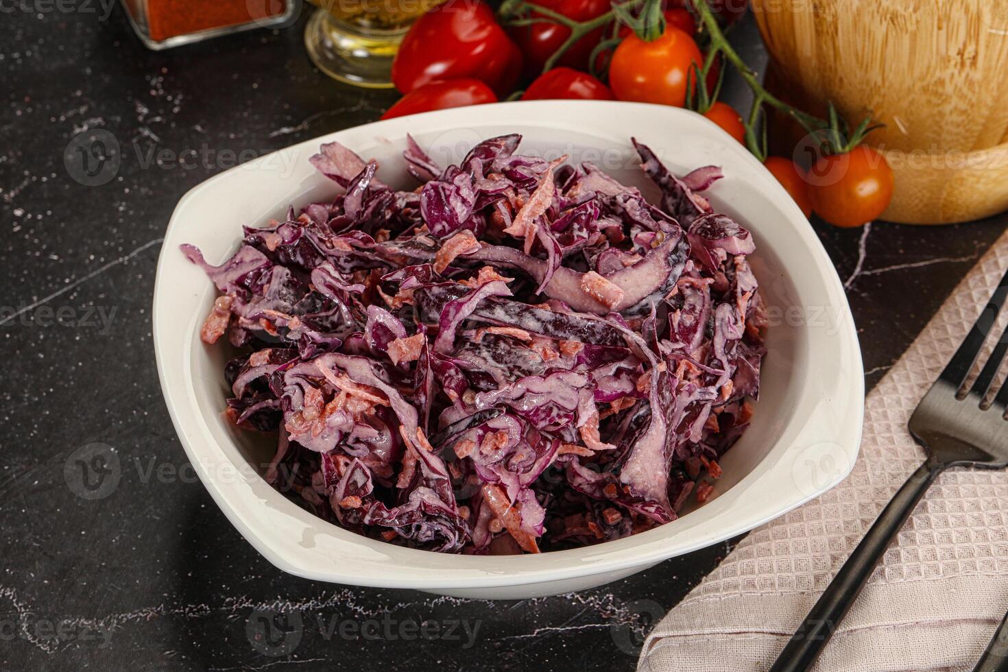 Krautsalat Salat mit Kohl und Karotte foto