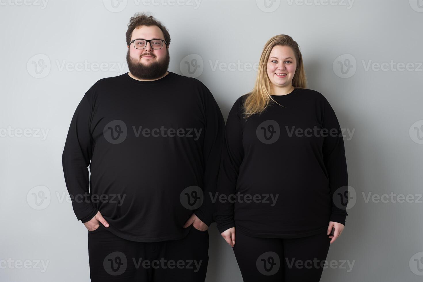 ai generiert Übergewicht Paar im schwarz lange Ärmel T-Shirt zum Plus Größe Kleidung Attrappe, Lehrmodell, Simulation foto