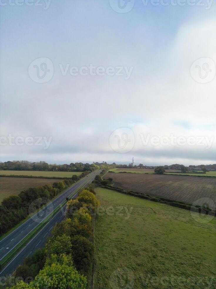 hoch Winkel Aussicht von britisch Landschaft Landschaft beim hitchin Stadt von England Vereinigtes Königreich foto