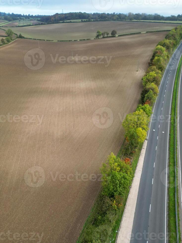 hoch Winkel Aussicht von britisch Landschaft Landschaft beim hitchin Stadt von England Vereinigtes Königreich foto