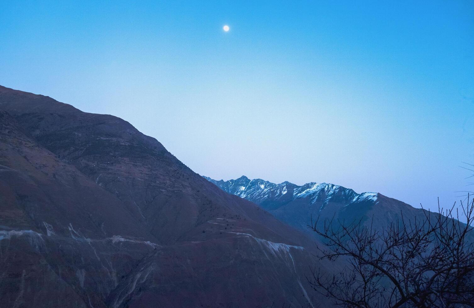 Mondlicht auf das Himalaya foto