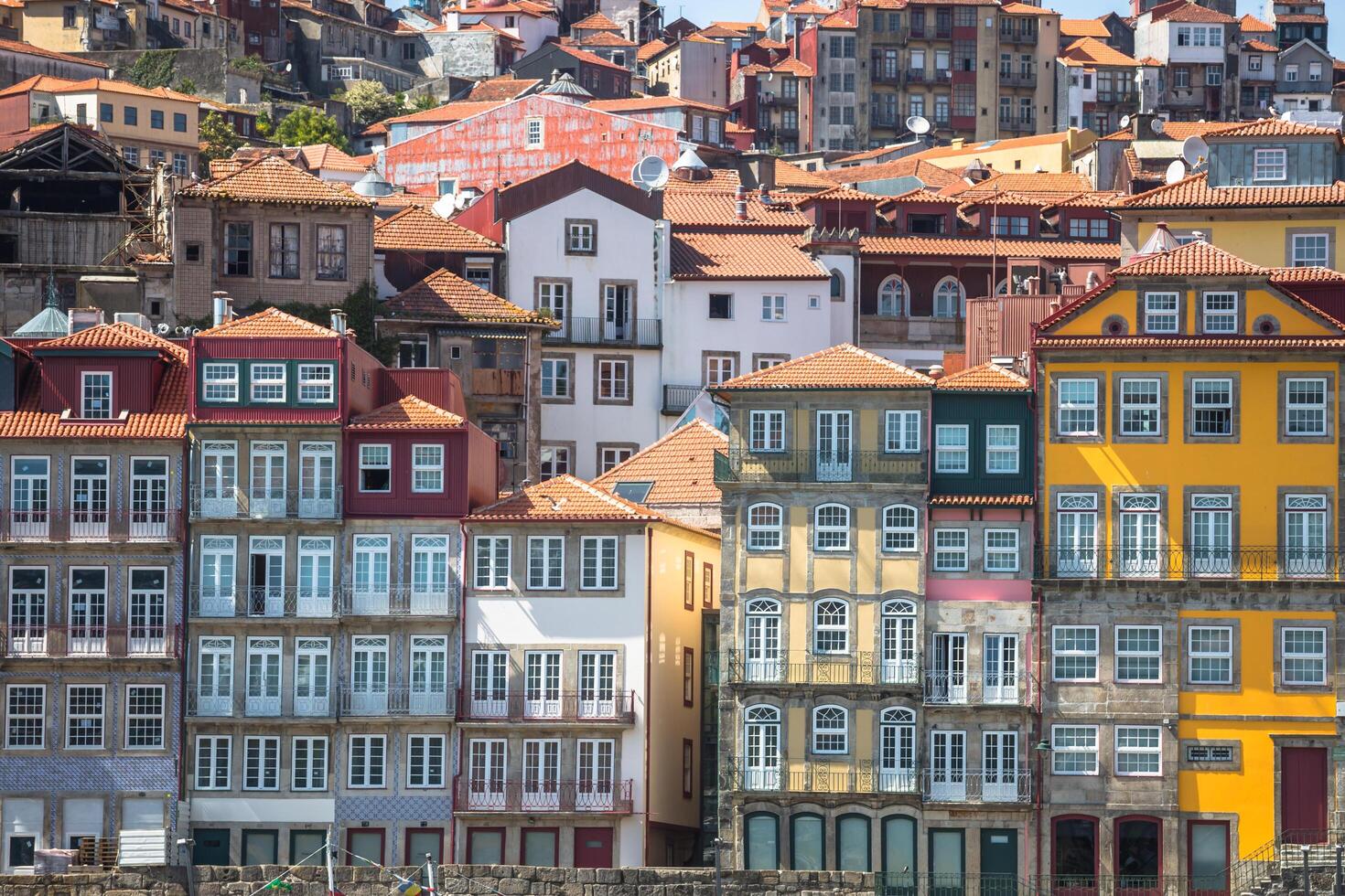 bunt Gebäude von Porto. Portugal foto