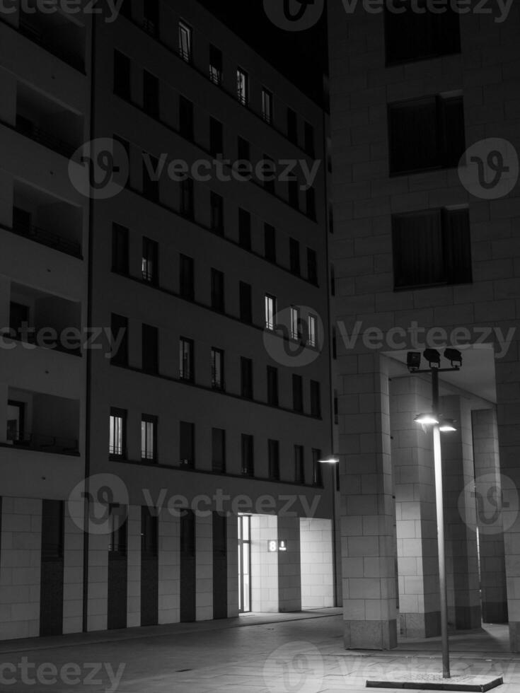 das Stadt von Dresden beim Nacht foto