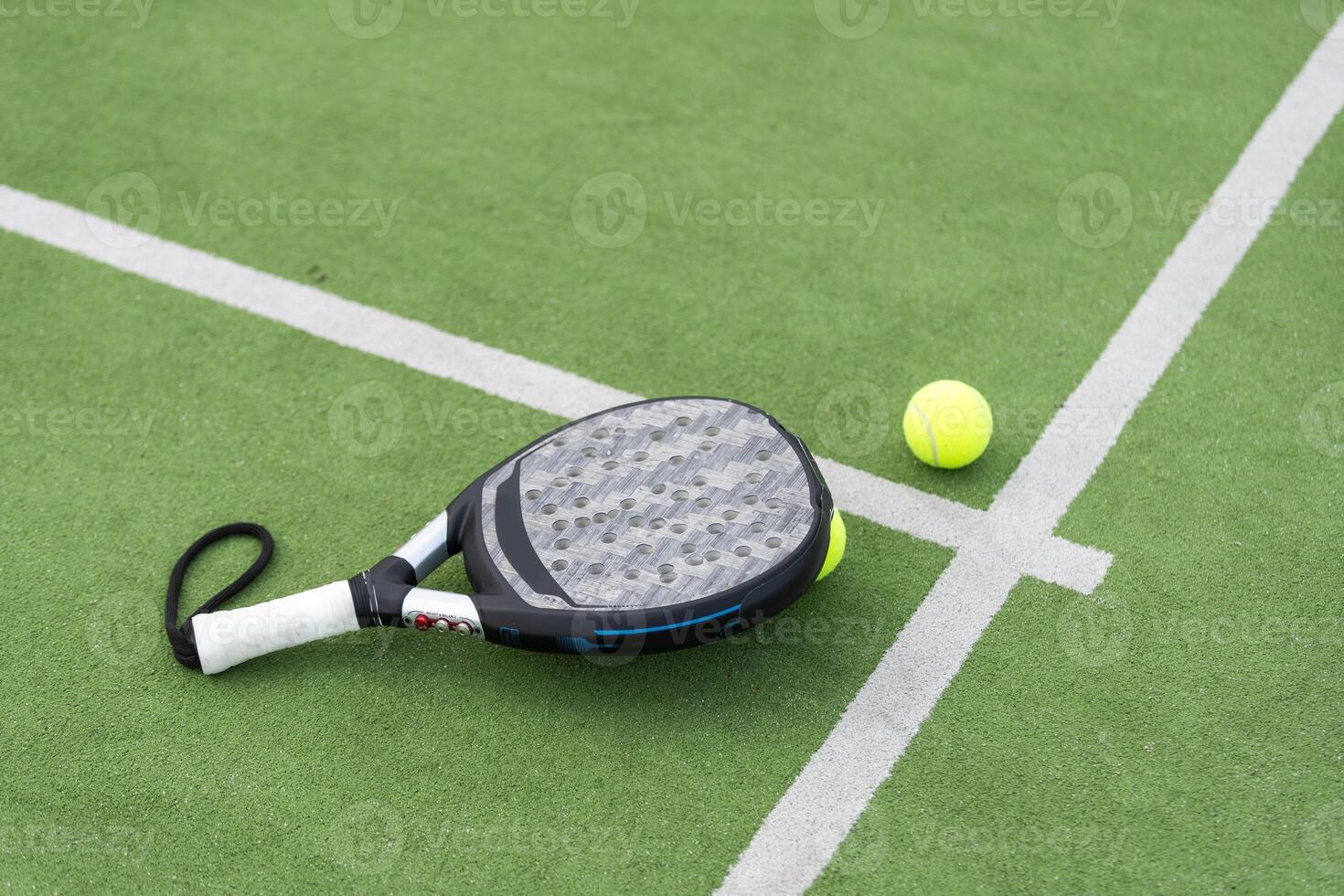 Paddel Tennis Schläger und Ball foto