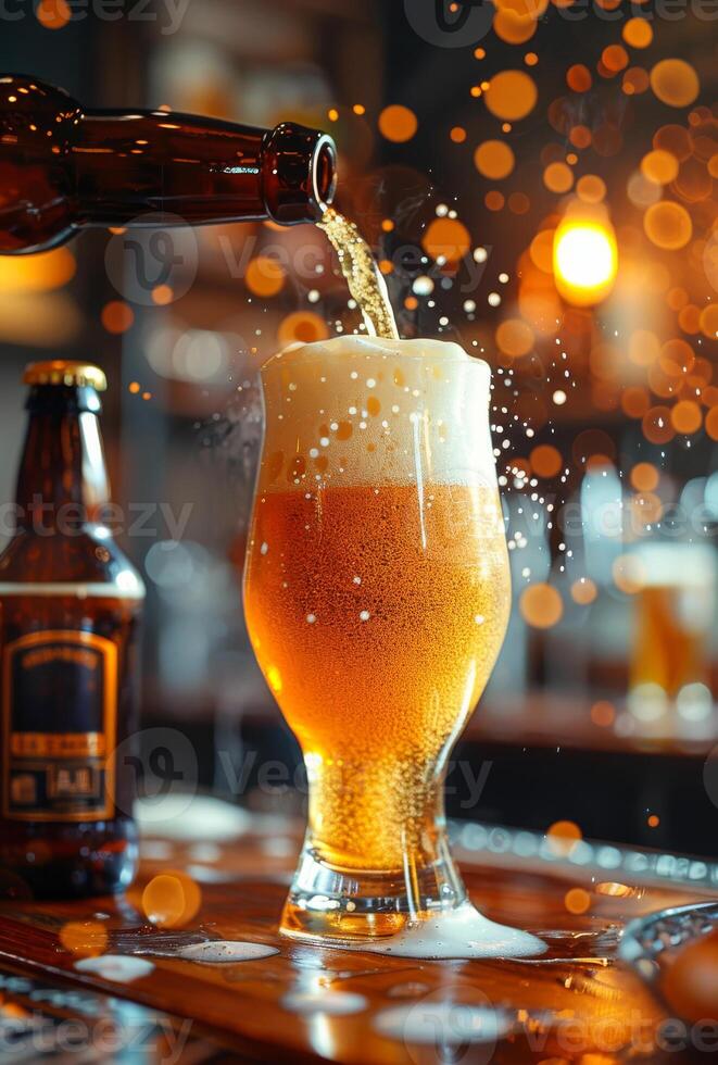 ai generiert Bier ist Gießen in Glas von Flasche im Kneipe foto