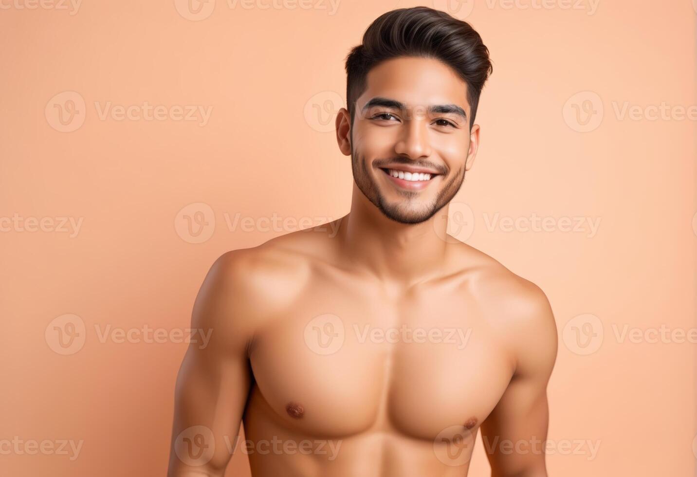 ai generiert gut aussehend mit nacktem Oberkörper jung Mann mit ein hell Lächeln posieren auf ein Beige Hintergrund, Darstellen Gesundheit, Fitness, und Hautpflege Konzepte foto