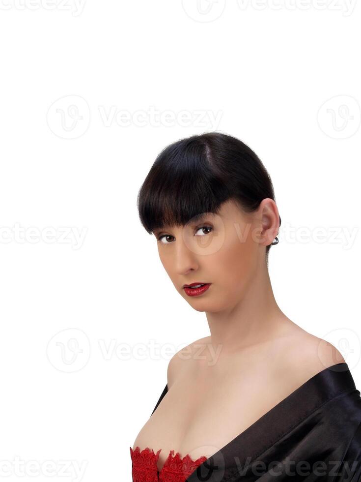 jung kaukasisch Frau im rot Korsett und schwarz Kleid foto
