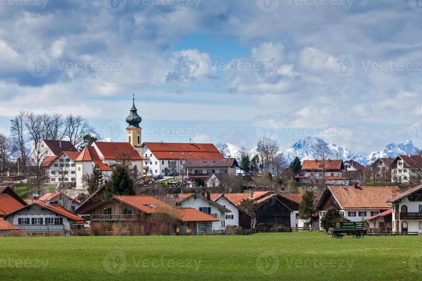 Deutsche Landschaft und Dorf foto