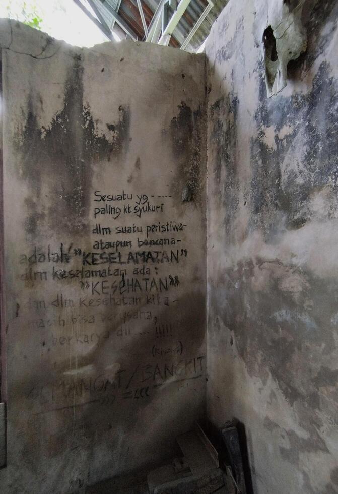 Yogyakarta Indonesien 23 aug 2022 - - Überreste von ein Haus zerstört während das Eruption von montieren Merapi. und gedreht in ein Museum foto