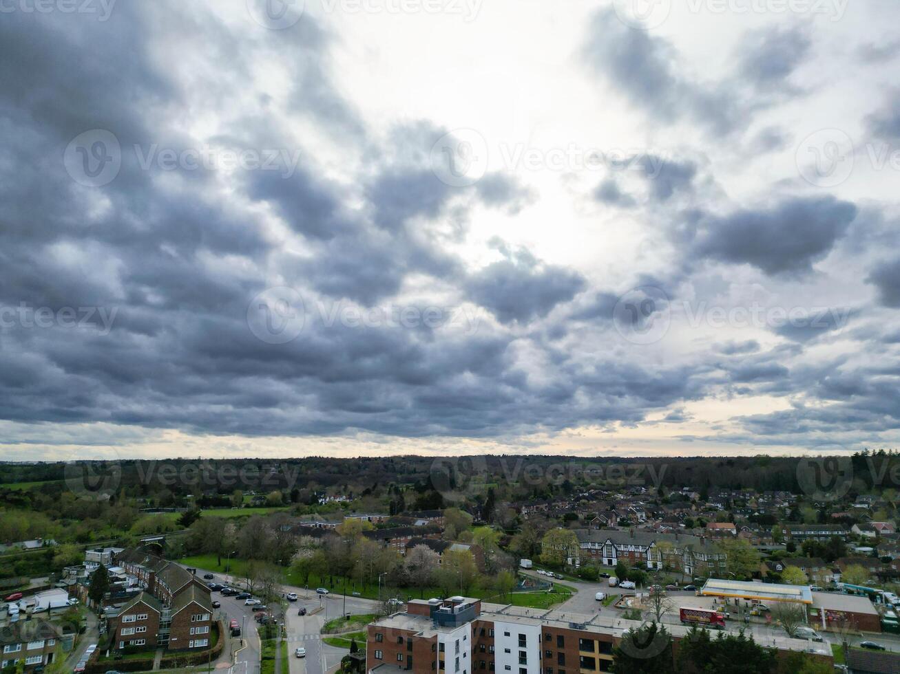 Antenne Aussicht von denham Grün Stadt, Dorf London, Uxbridge, England. vereinigt Königreich. April 3., 2024 foto