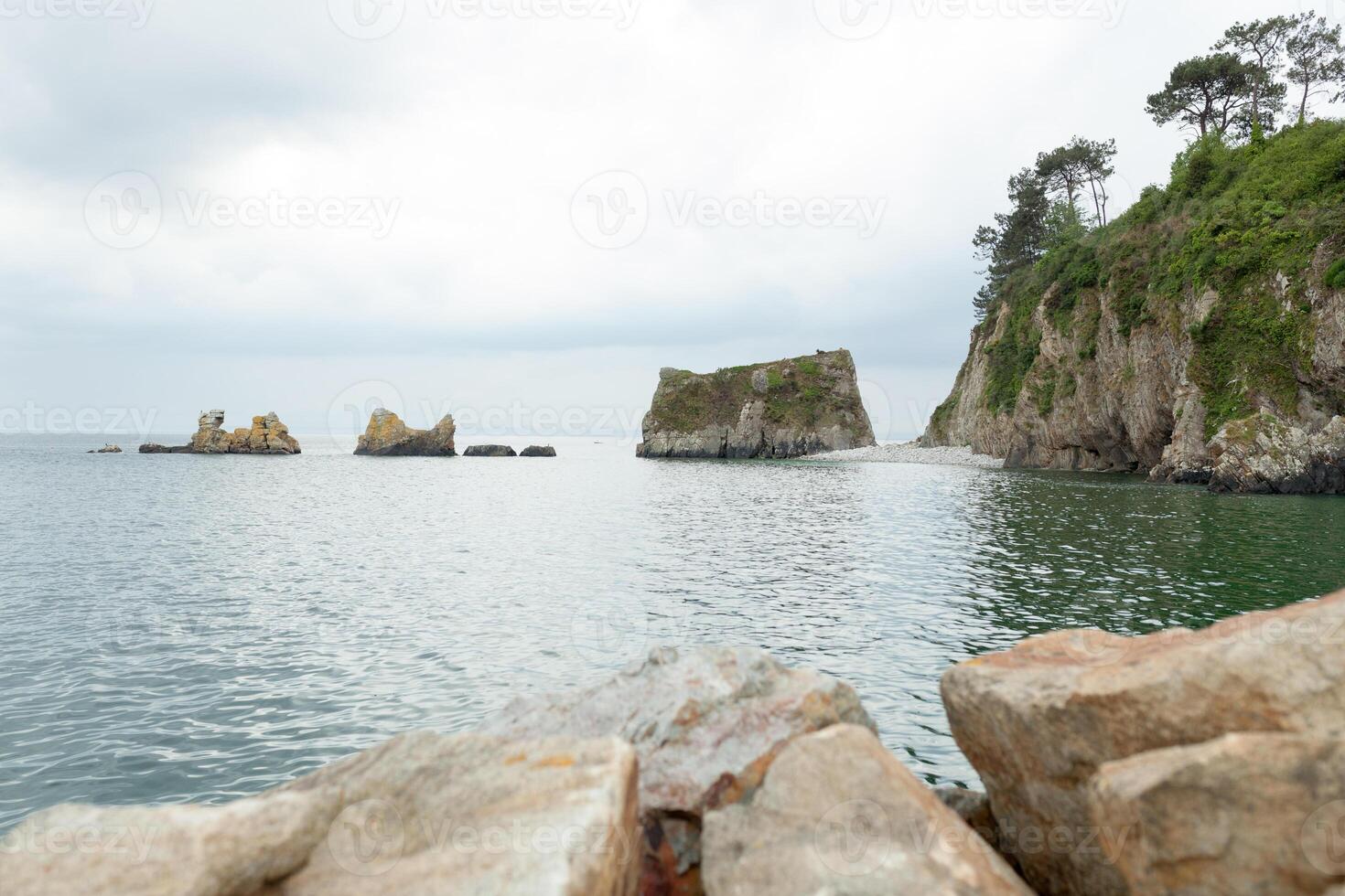 Ozean Sicht. Natur Hintergrund mit niemand. Morgat, Crozon Halbinsel, Bretagne, Frankreich foto