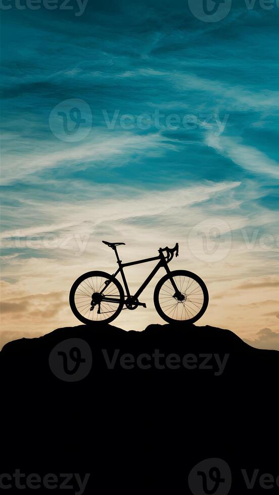 ai generiert Gegenstand Silhouette von ein Fahrrad auf Himmel Hintergrund auf ein Berg oben Vertikale Handy, Mobiltelefon Hintergrund foto