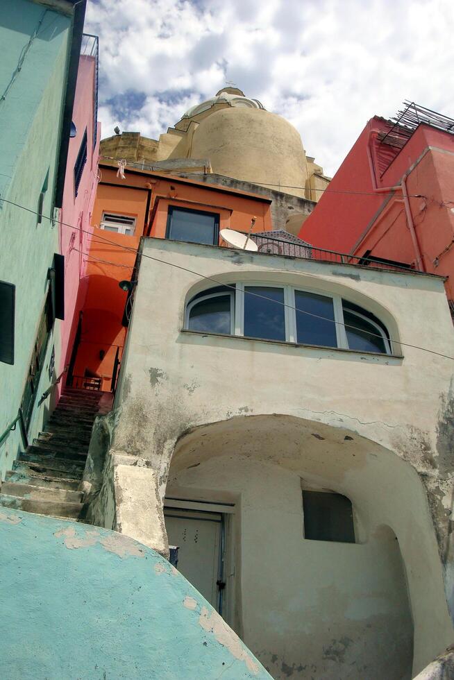 procida, um das Insel während das Sommer. foto