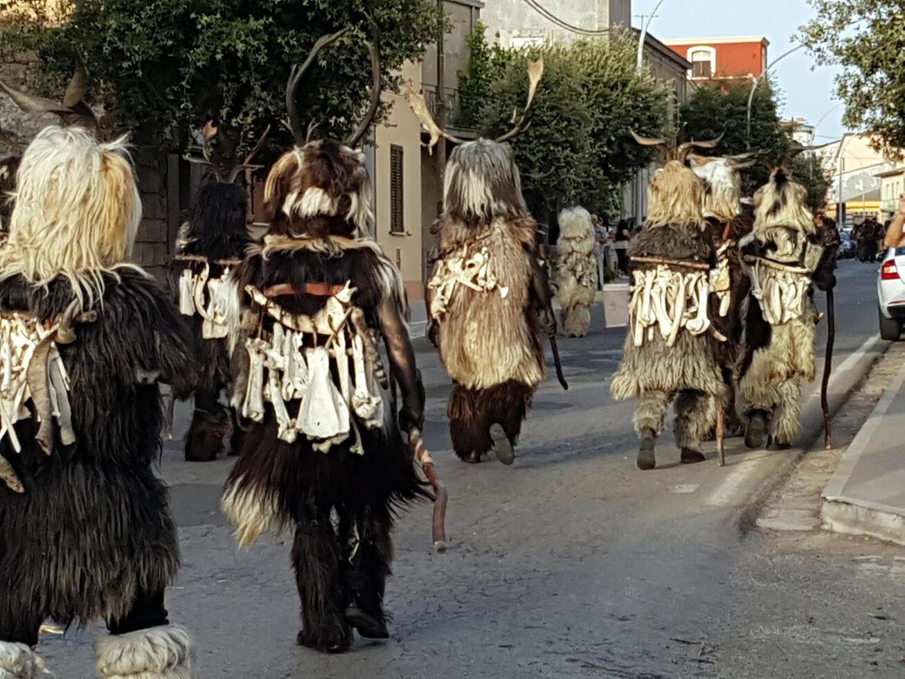 uralt Riten, Masken und Traditionen im Sardinien. foto