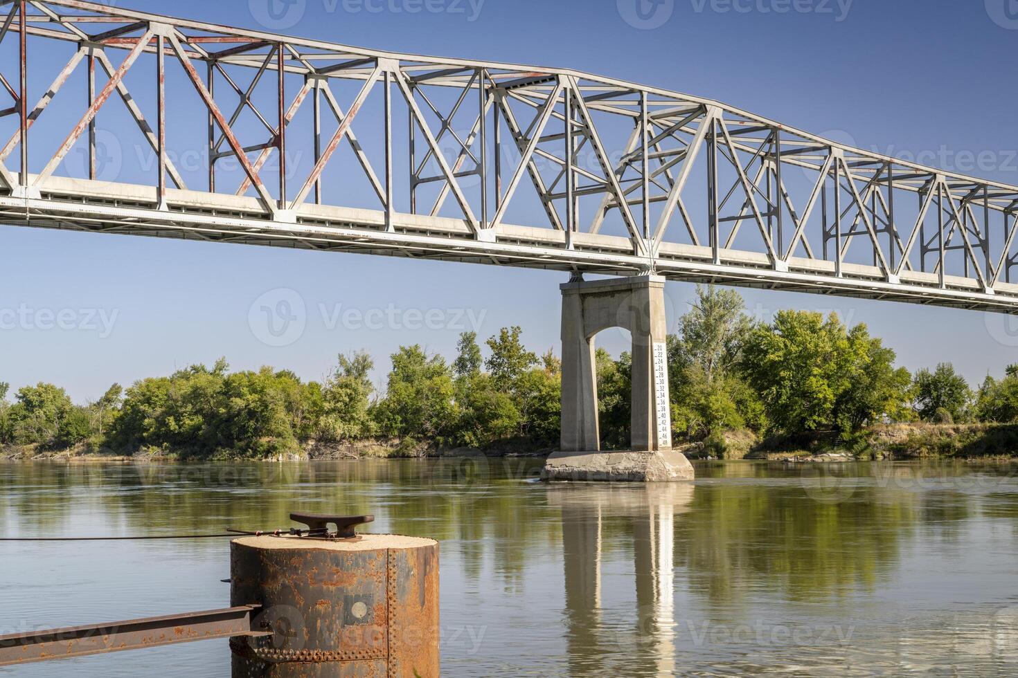 Brownville Fachwerk Brücke Über das Missouri Fluss auf uns Route 136 von Abonnieren Bezirk, Nebraska, zu Abonnieren Bezirk, Missouri foto